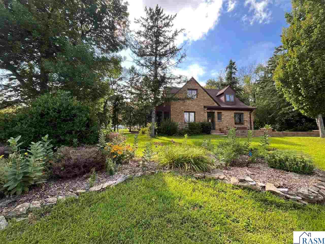 1306 N Washington Ave Saint Peter MN 56082 7038315 image1