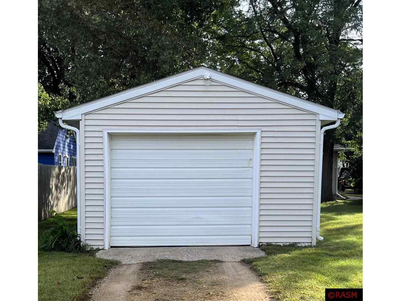 1308 S Franklin Street New Ulm MN 56073 7038452 image4