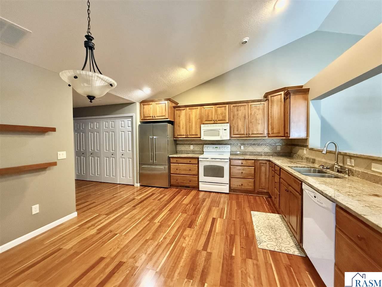 1314 Pine Pointe Curve Saint Peter MN 56082 267040670 image11