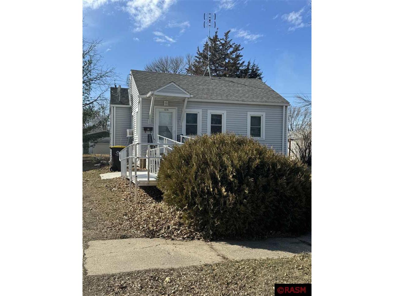 1315 N Park Street Fairmont MN 56031 7034390 image1