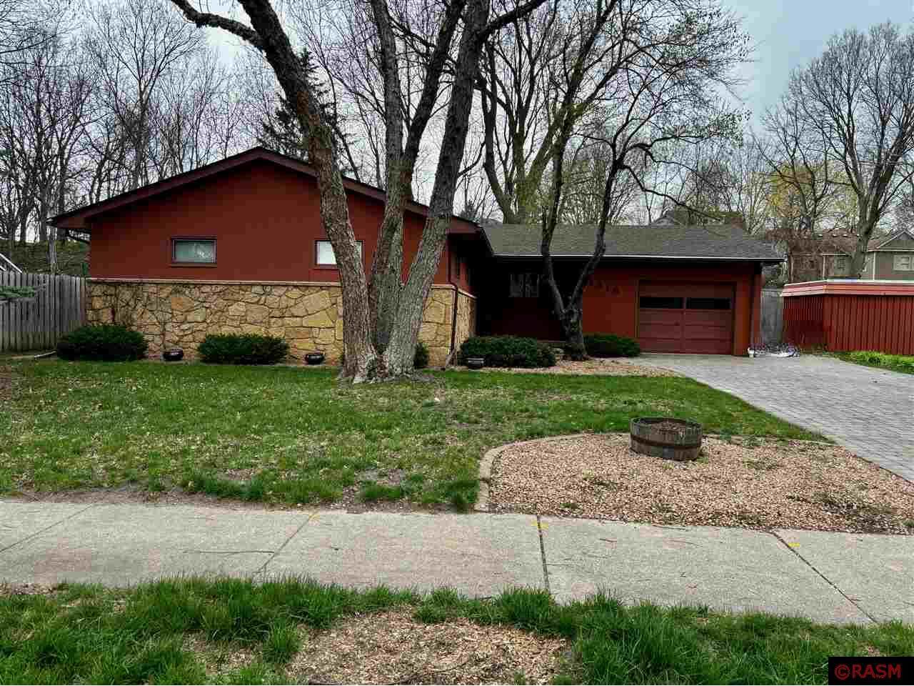 1316 S Washington Avenue Saint Peter MN 56082 7034744 image1