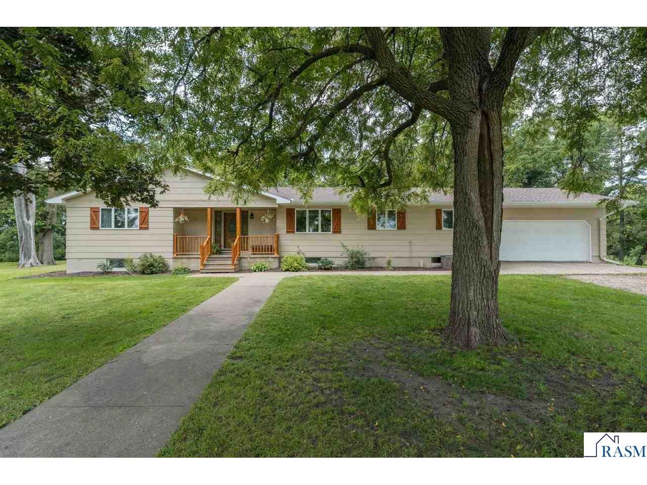 13215 110th Street Hanska MN 56041 7038381 image1