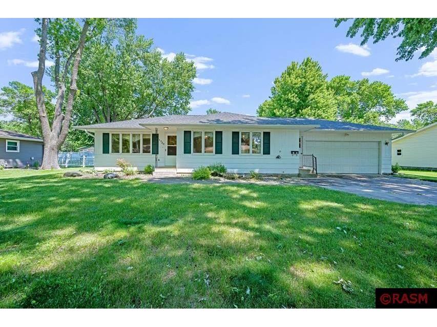 1329 S Galbraith Street Blue Earth MN 56013 7035053 image1