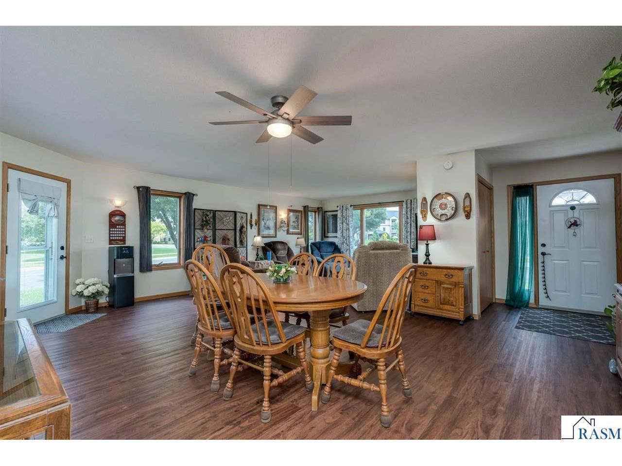 1355 Adams Street Mankato MN 56001 267040863 image10