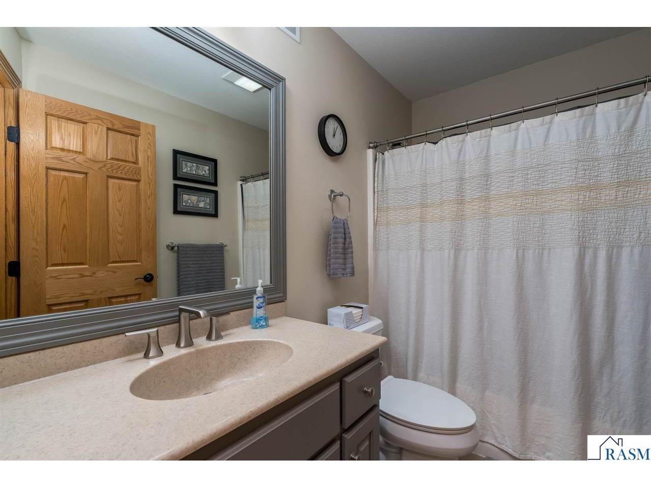 137 Victoria Boulevard Mankato MN 56001 267040678 image32