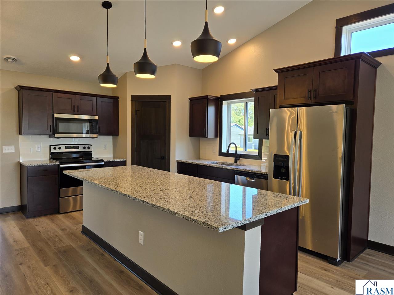 1381 Cullen Street Saint Peter MN 56082 7040196 image4