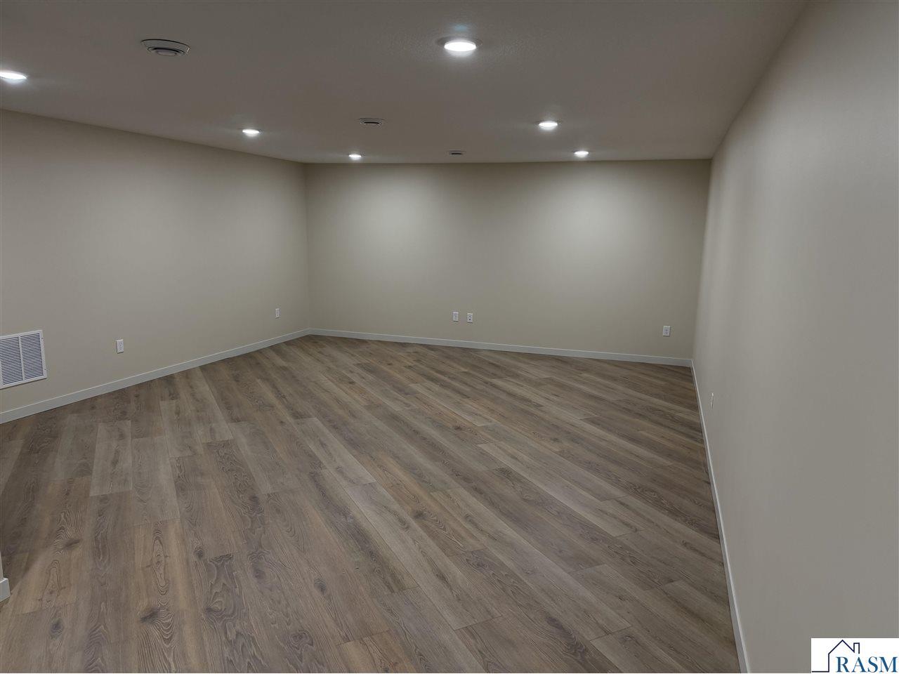 14 Village Lane New Ulm MN 56073 7040110 image10
