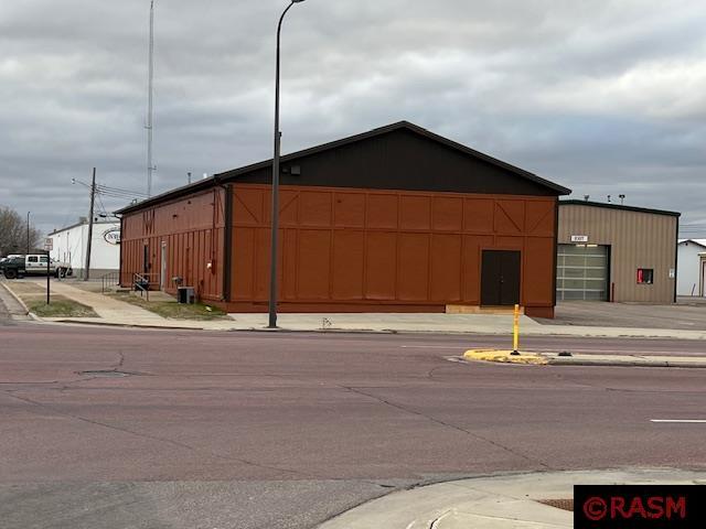 1401 S Broadway Street New Ulm MN 56073 7037159 image1