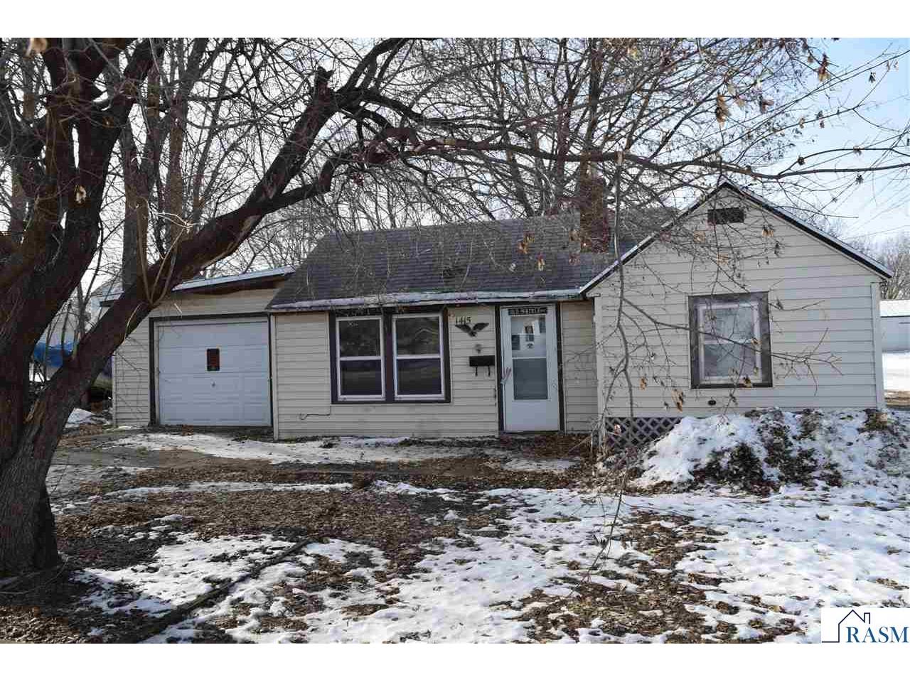 1415 N Elm St Fairmont MN 56031 7039221 image1