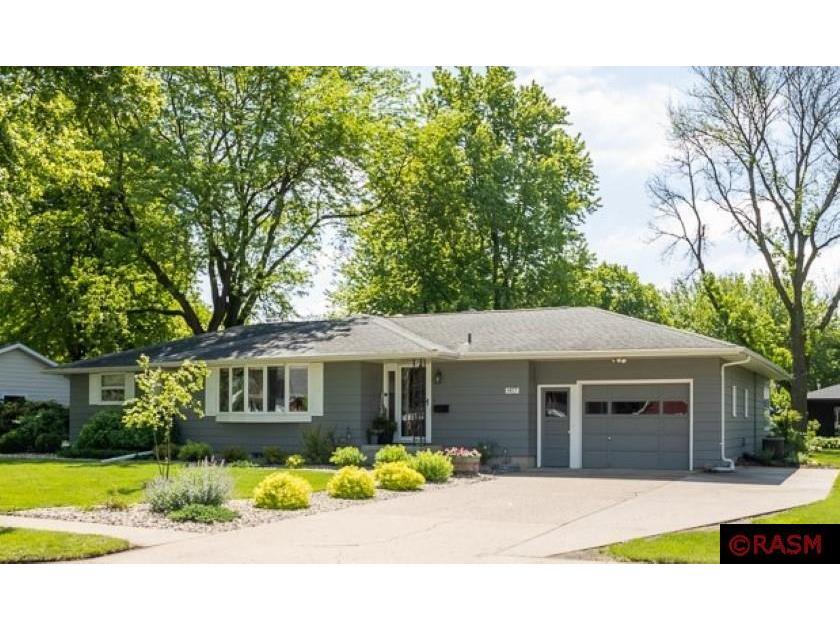 1417 Cherry Street New Ulm MN 56073 7034988 image1