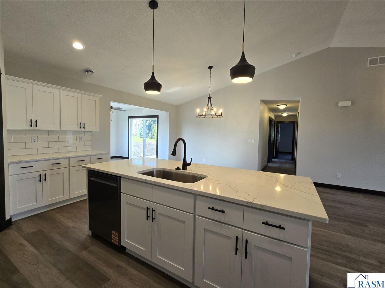 1427 Cullen Street Saint Peter MN 56082 7038939 image3