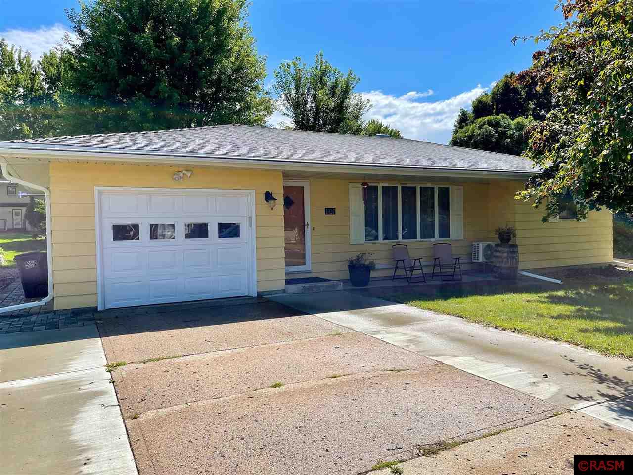 1427 Heinenhill Street New Ulm MN 56073 7035876 image1