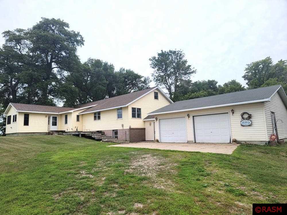 14308 110th Hanska MN 56041 7032886 image1