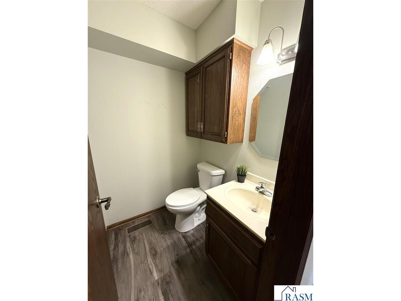 1442 N 7th Street New Ulm MN 56073 7039145 image13