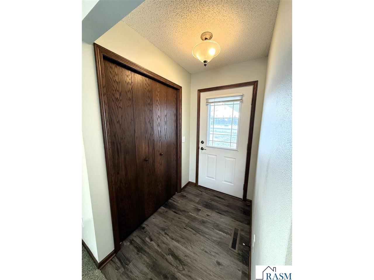 1442 N 7th Street New Ulm MN 56073 7039145 image16