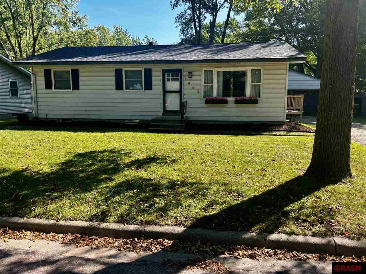 1463 Loren Street Saint Peter MN 56082 7035841 image1