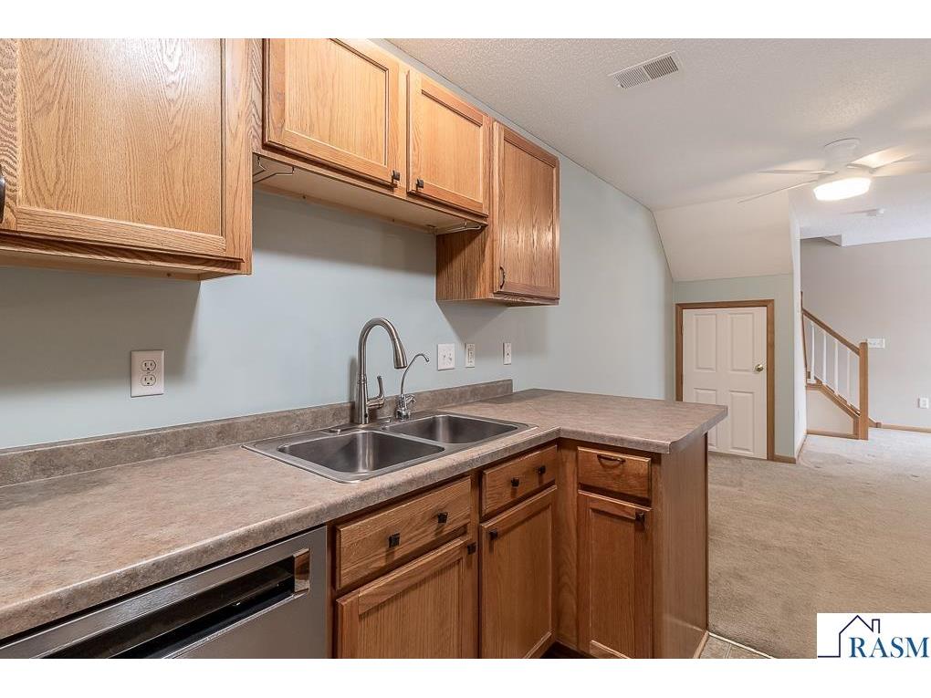 1504 SE Praha Street New Prague MN 56071 7039500 image5