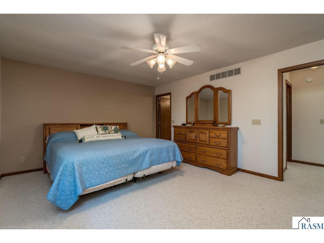 1505 Squirrels Nest Road Kasota MN 56050 - Washington 7038909 image21