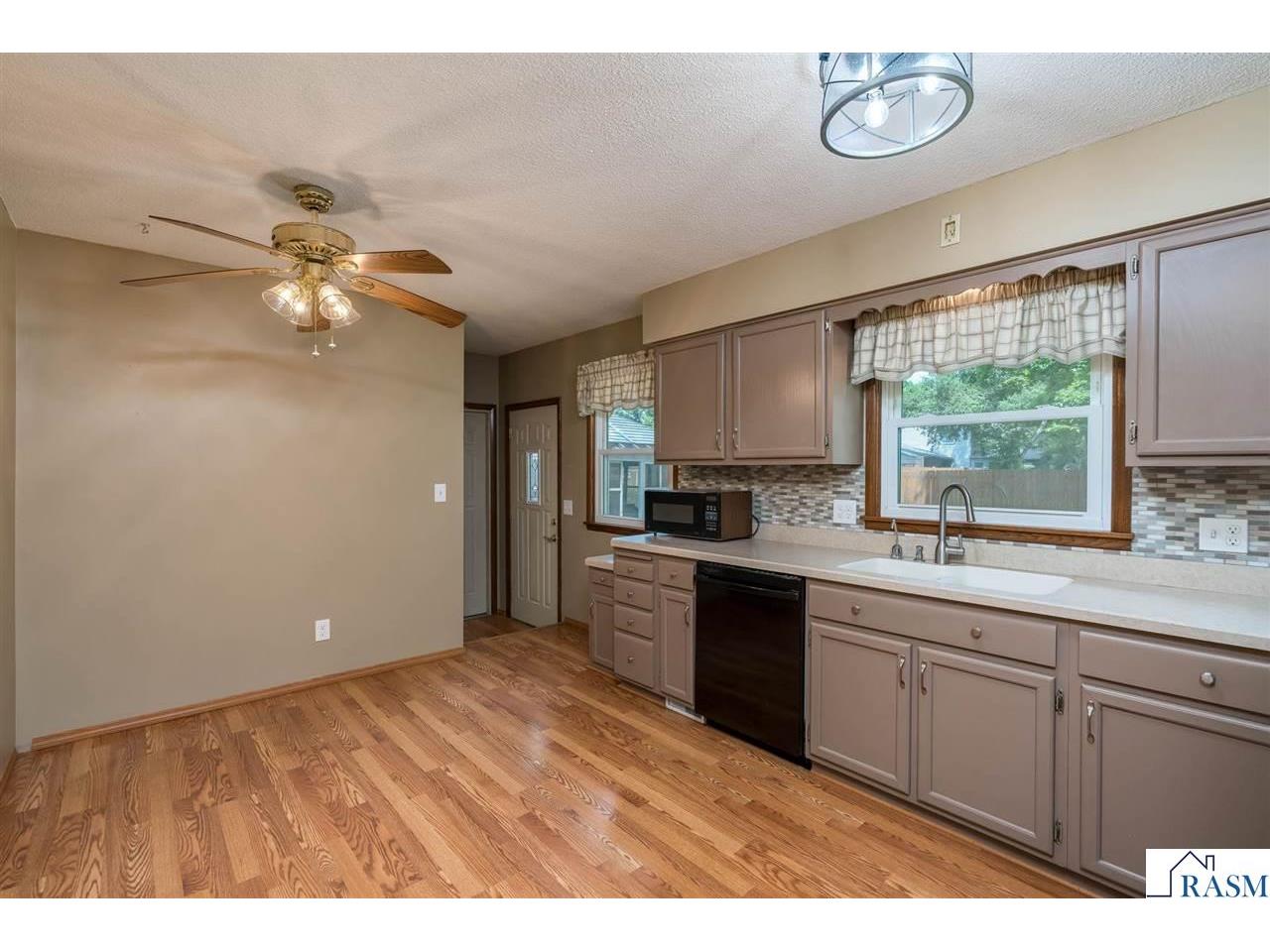 1506 James Drive North Mankato MN 56000 267040851 image11