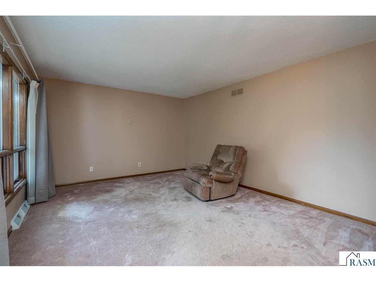1506 James Drive North Mankato MN 56000 267040851 image8
