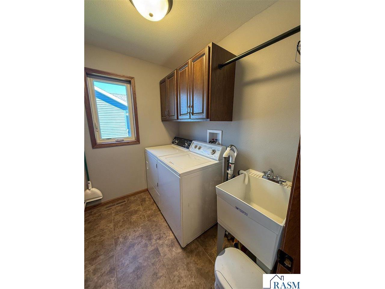 1511 Airport Road New Ulm MN 56073 267040512 image24