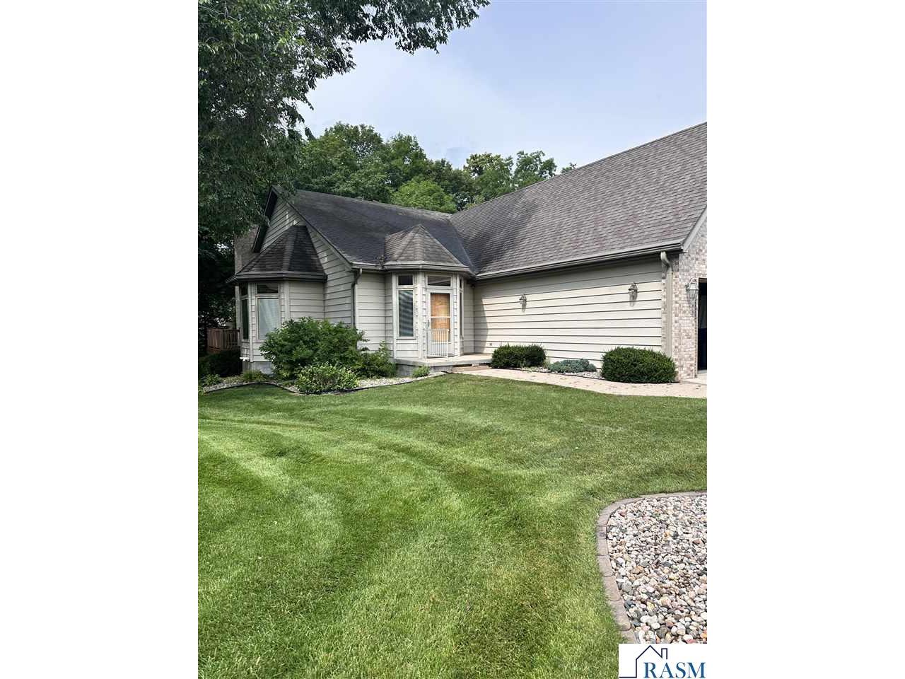 1511 Pleasant View Drive North Mankato MN 56003 267040755 image1