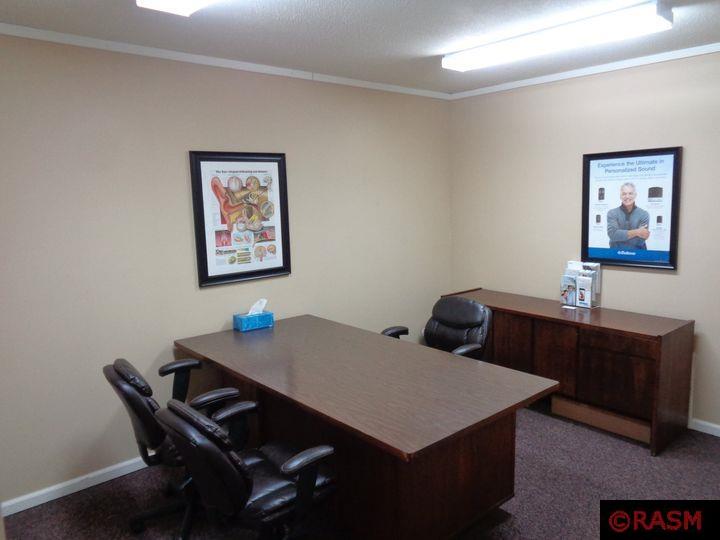 1320 S Broadway Avenue New Ulm MN 56073 7027791 image2