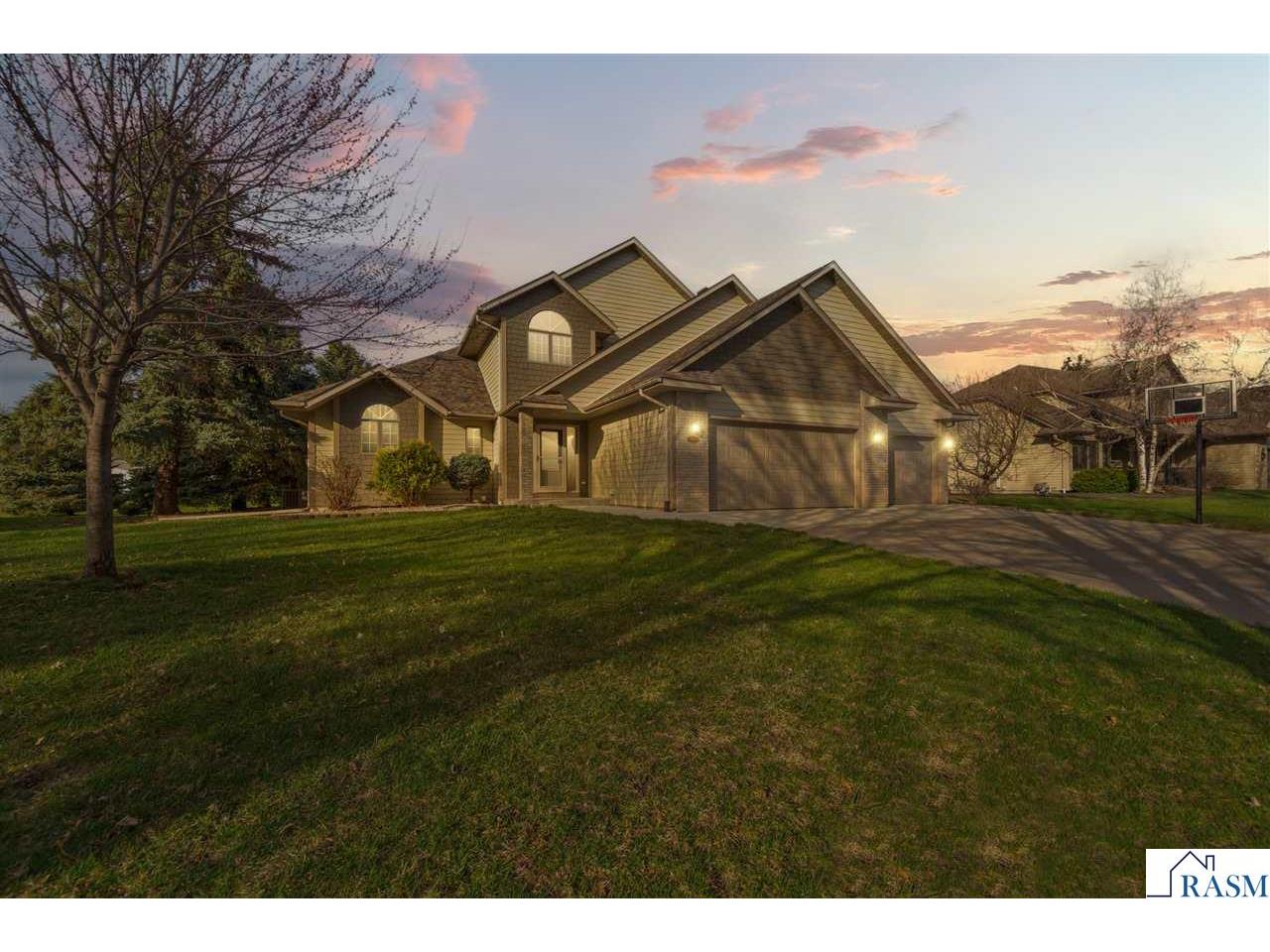 1526 Castle Drive North Mankato MN 56003 7039991 image1