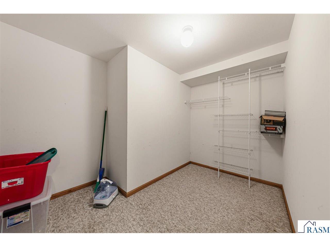 1526 Castle Drive North Mankato MN 56003 7039991 image42