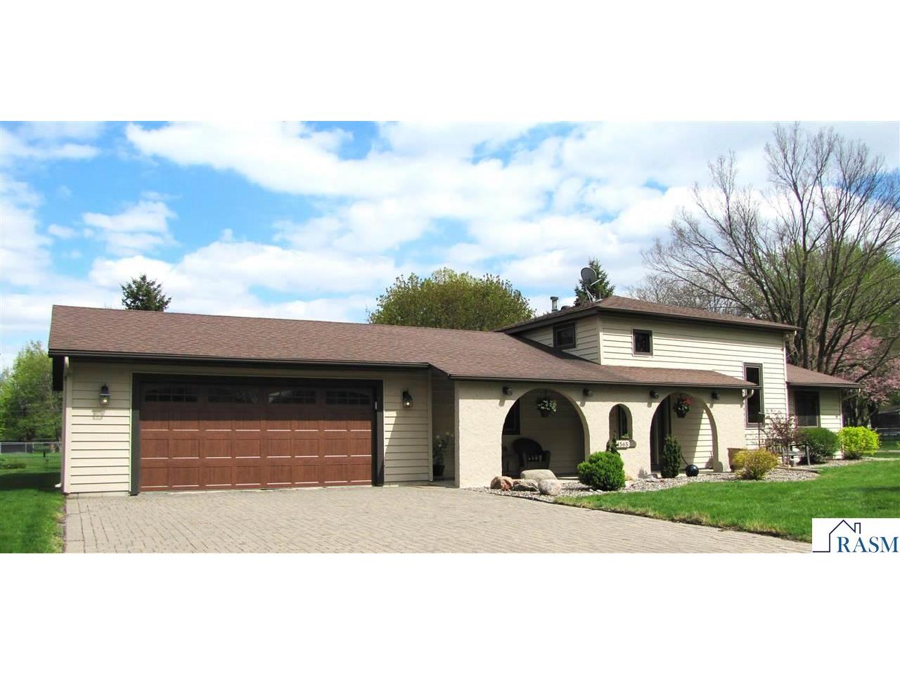 1565 Commerce Drive North Mankato MN 56003 7040202 image2