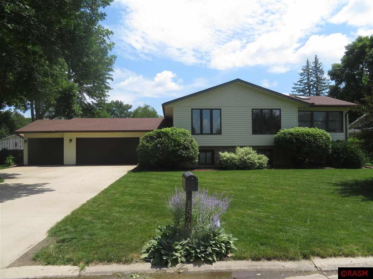 1573 Sharon Drive North Mankato MN 56003 7035466 image1