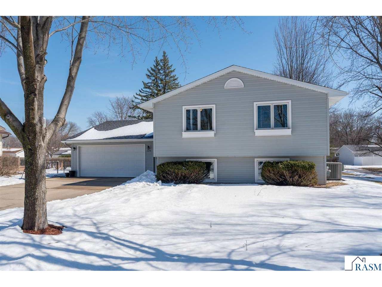 1575 Sharon Drive North Mankato MN 56003 7039673 image1