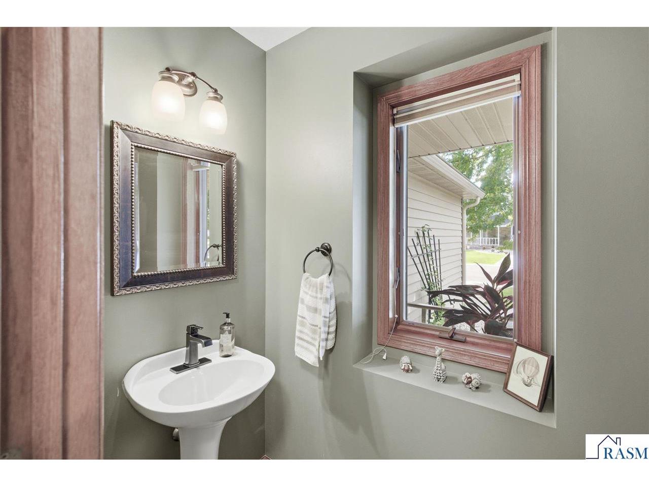 1576 LaMar Drive North Mankato MN 56003 267040644 image26