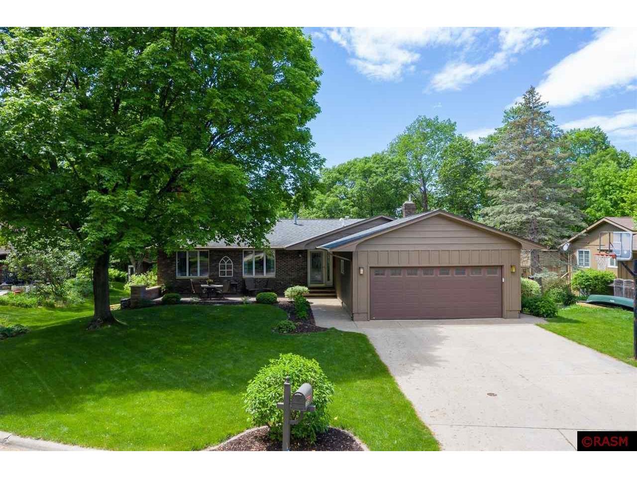 1585 Sherwood Drive, North Mankato, MN 56003 MLS 7027095 Edina Realty