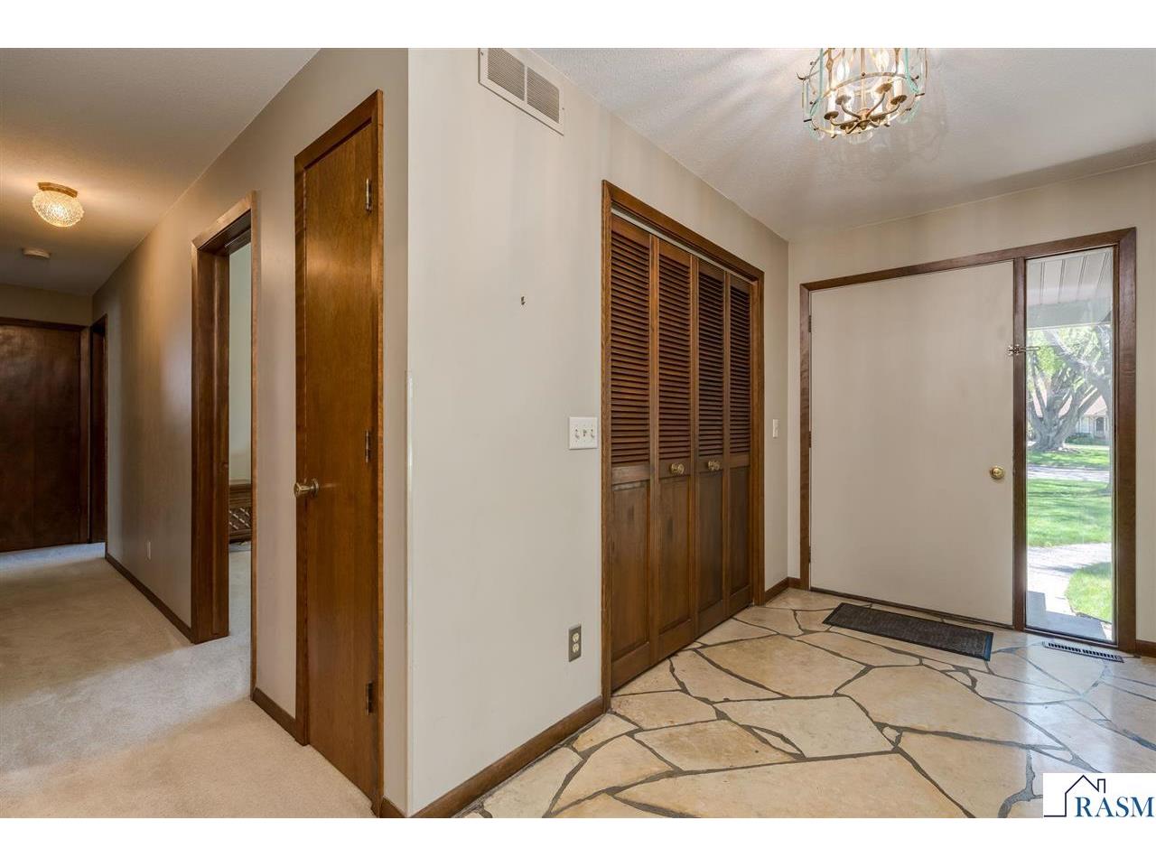 1605 Sherwood Drive North Mankato MN 56003 7040125 image20