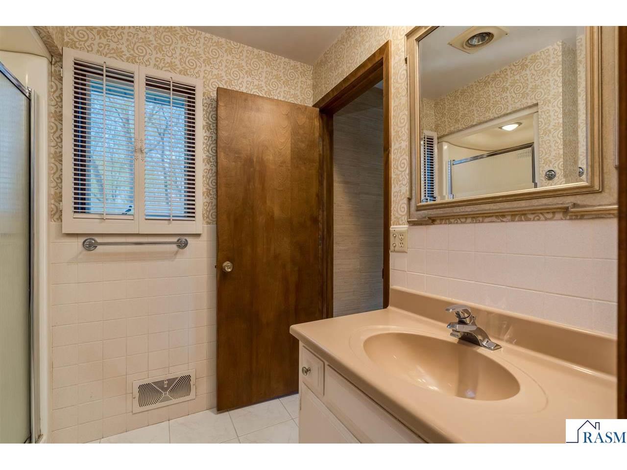 1605 Sherwood Drive North Mankato MN 56003 7040125 image25