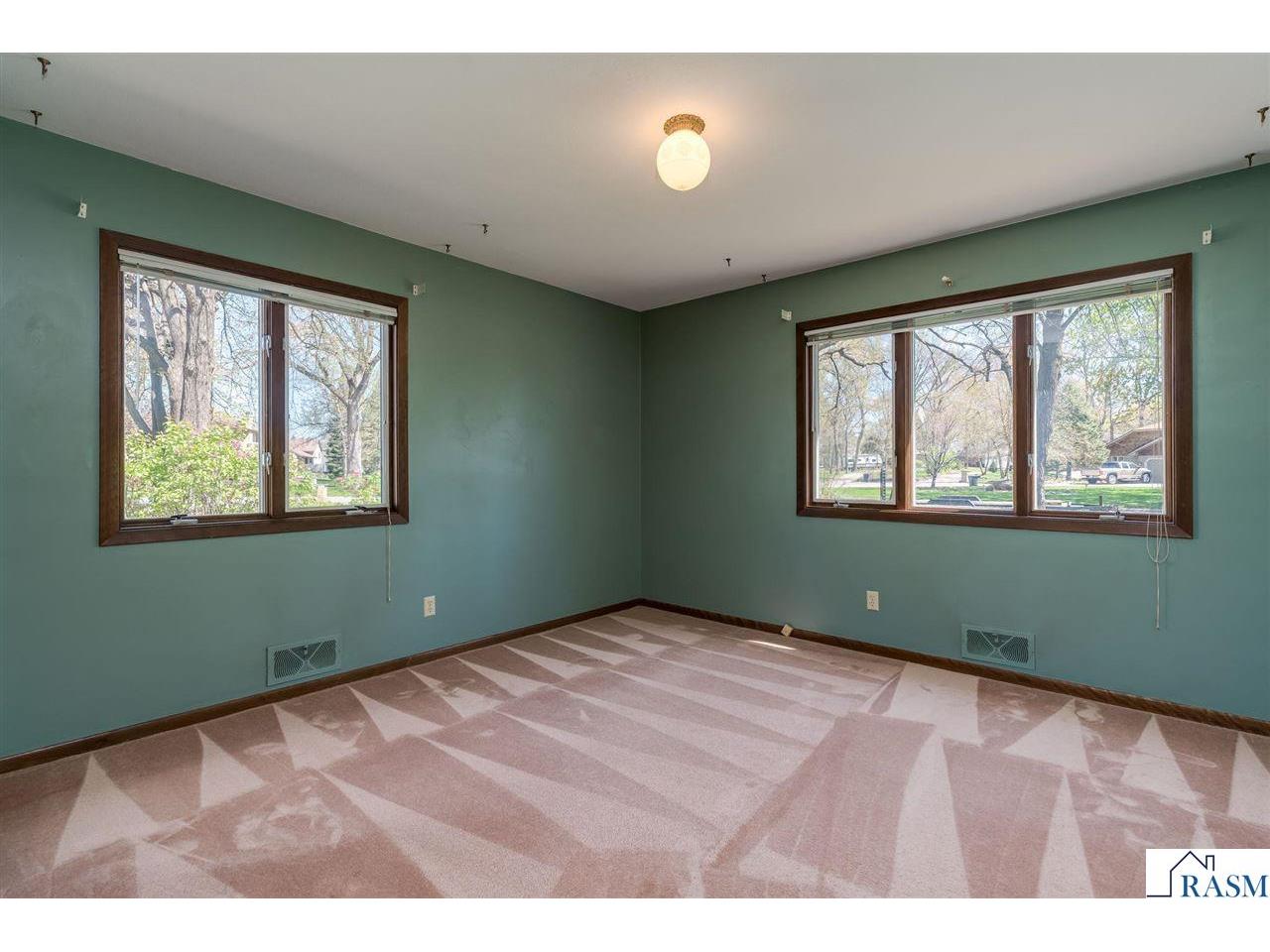 1605 Sherwood Drive North Mankato MN 56003 7040125 image29