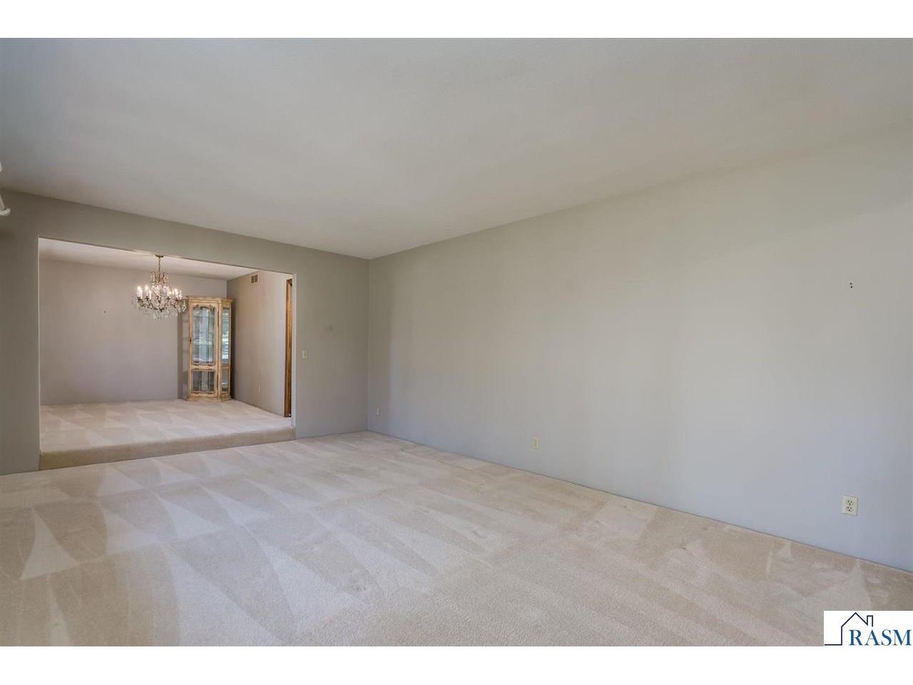 1605 Sherwood Drive North Mankato MN 56003 7040125 image6