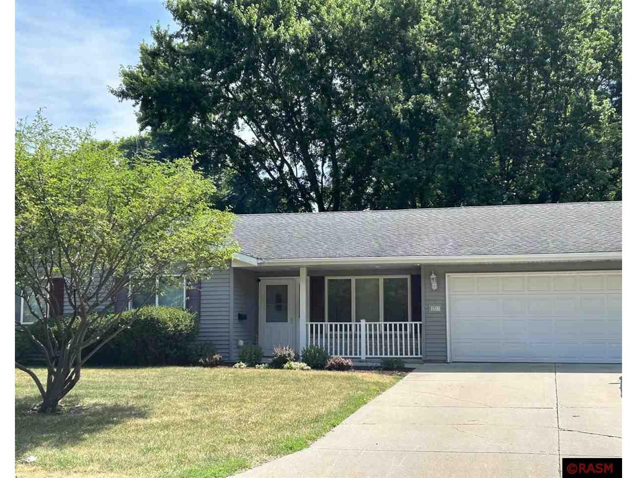 1608 NE 4th Street Waseca MN 56093 7032779 image1