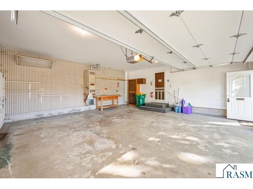 1614 Gateway Dr Albert Lea MN 56007 7038906 image50