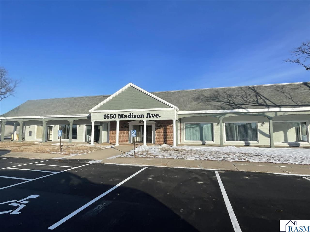 1650 Madison Avenue Mankato MN 56001 7039287 image1