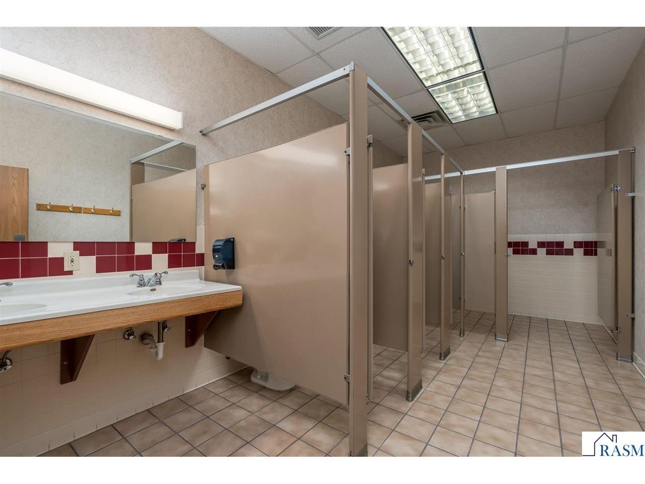 1650 Madison Avenue Mankato MN 56001 7039287 image14