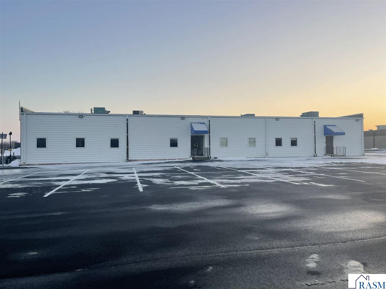 1650 Madison Avenue Mankato MN 56001 7039287 image2