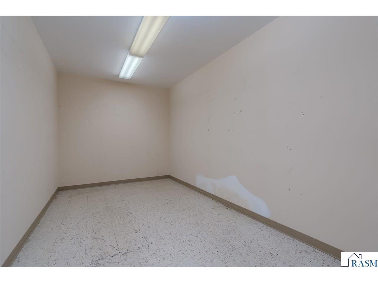 1650 Madison Avenue Mankato MN 56001 7039299 image19