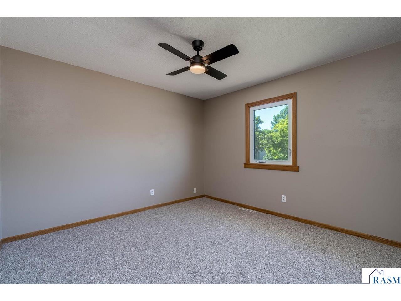 1655 Valley View Drive North Mankato MN 56003 267040884 image15