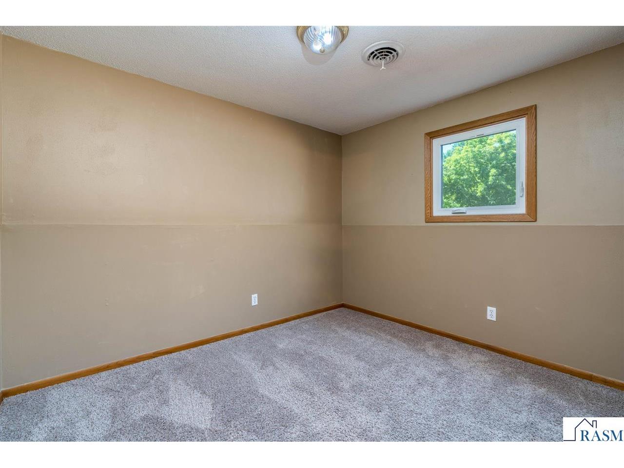 1655 Valley View Drive North Mankato MN 56003 267040884 image28