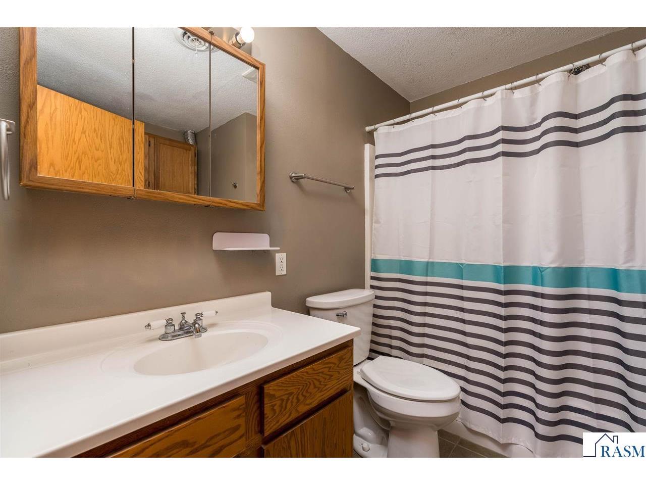 1655 Valley View Drive North Mankato MN 56003 267040884 image31