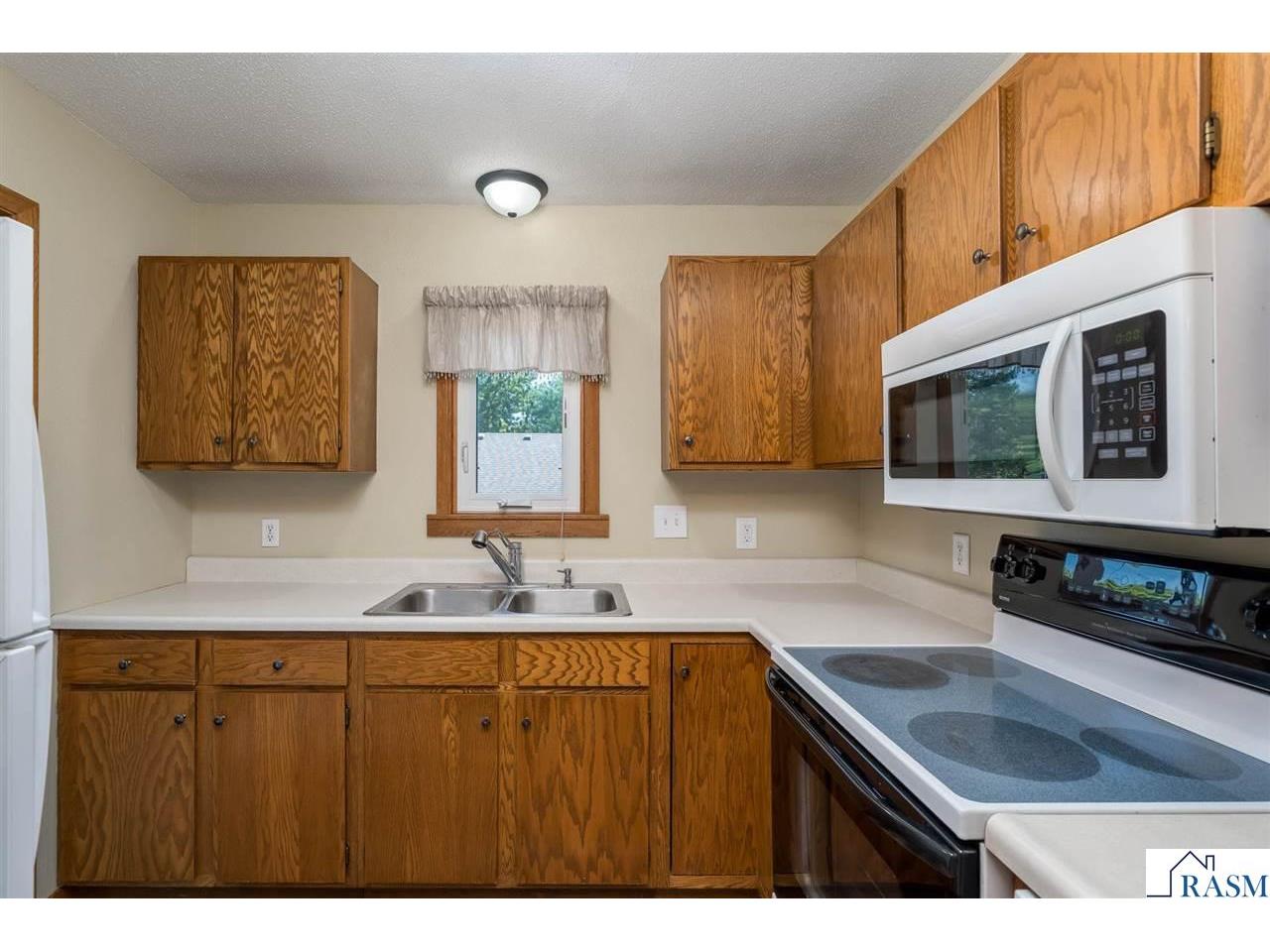 1655 Valley View Drive North Mankato MN 56003 267040934 image10