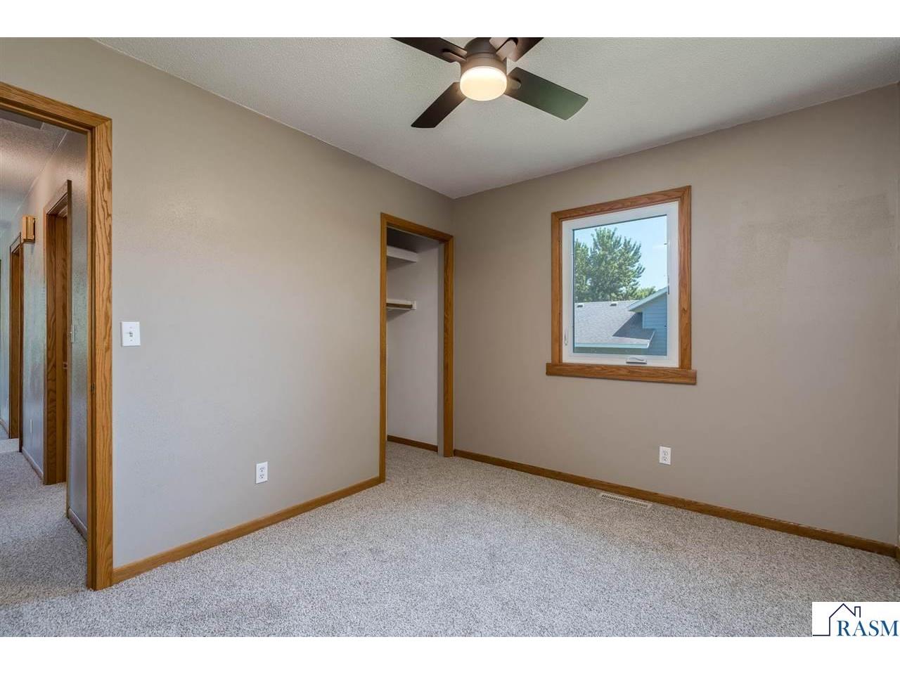 1655 Valley View Drive North Mankato MN 56003 267040934 image17