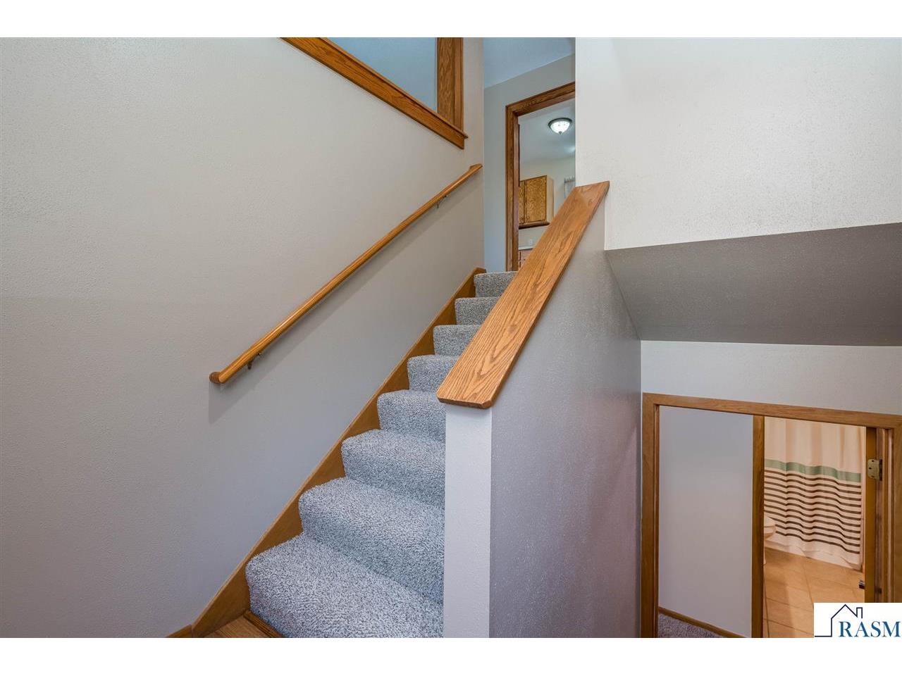 1655 Valley View Drive North Mankato MN 56003 267040934 image2